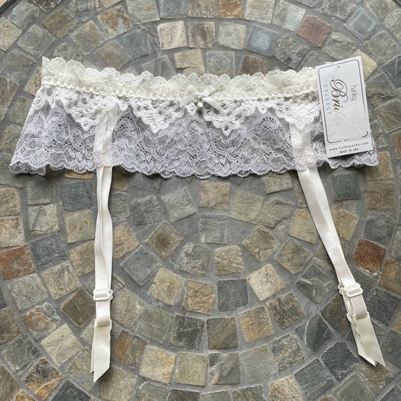 Hanky Panky Bridal Collection garter belt - Picture 2 of 7